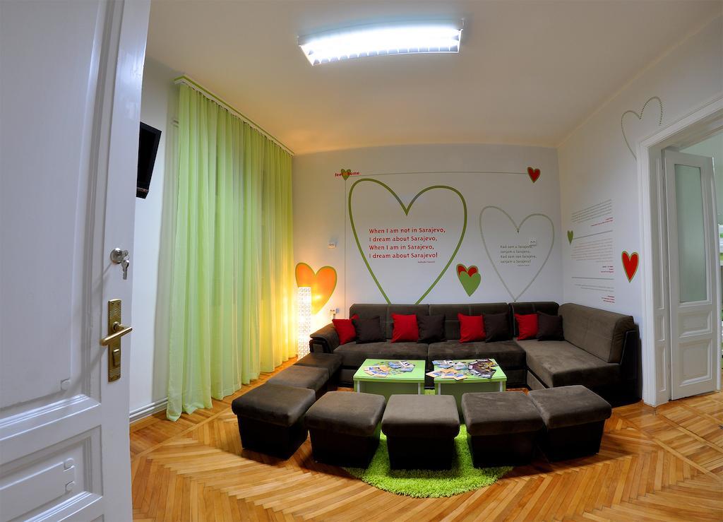 Hostel For Me Sarajevo Bagian luar foto